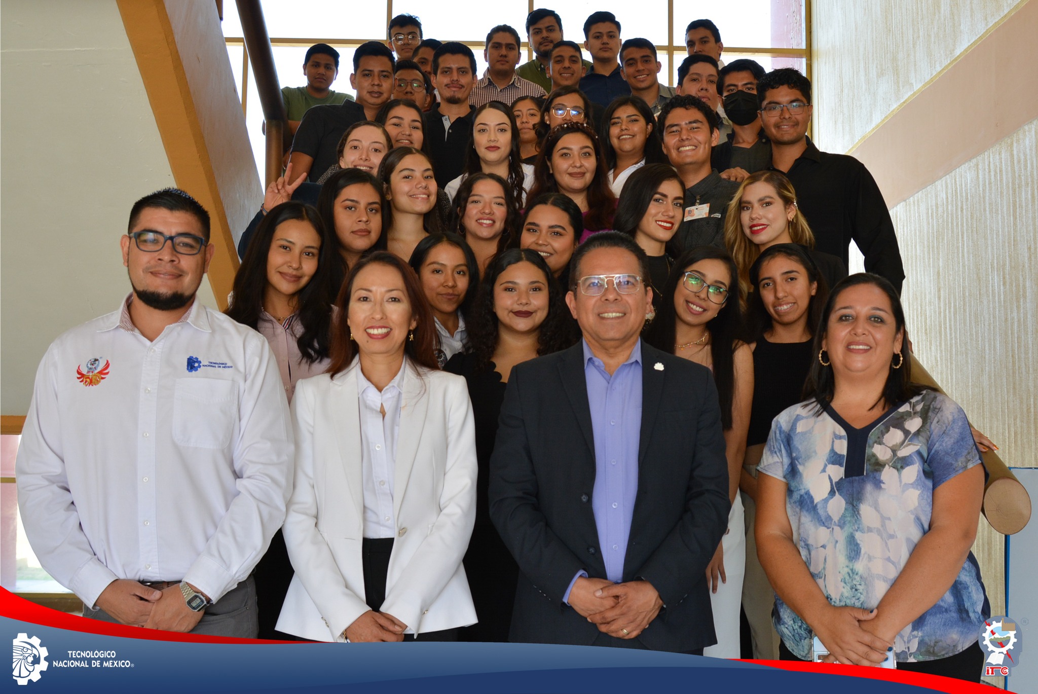 Estudiantes de Ingeniería Industrial presentan proyectos finales