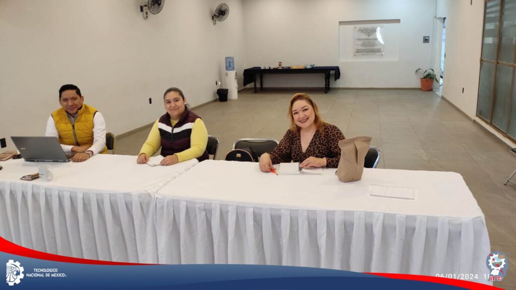 Docentes del ITCG imparten cursos a CANACO