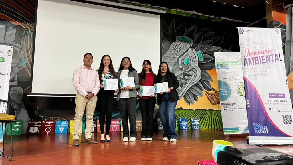 ¡El Club Ambiental Bioterra presente en Tuxpan Jalisco!