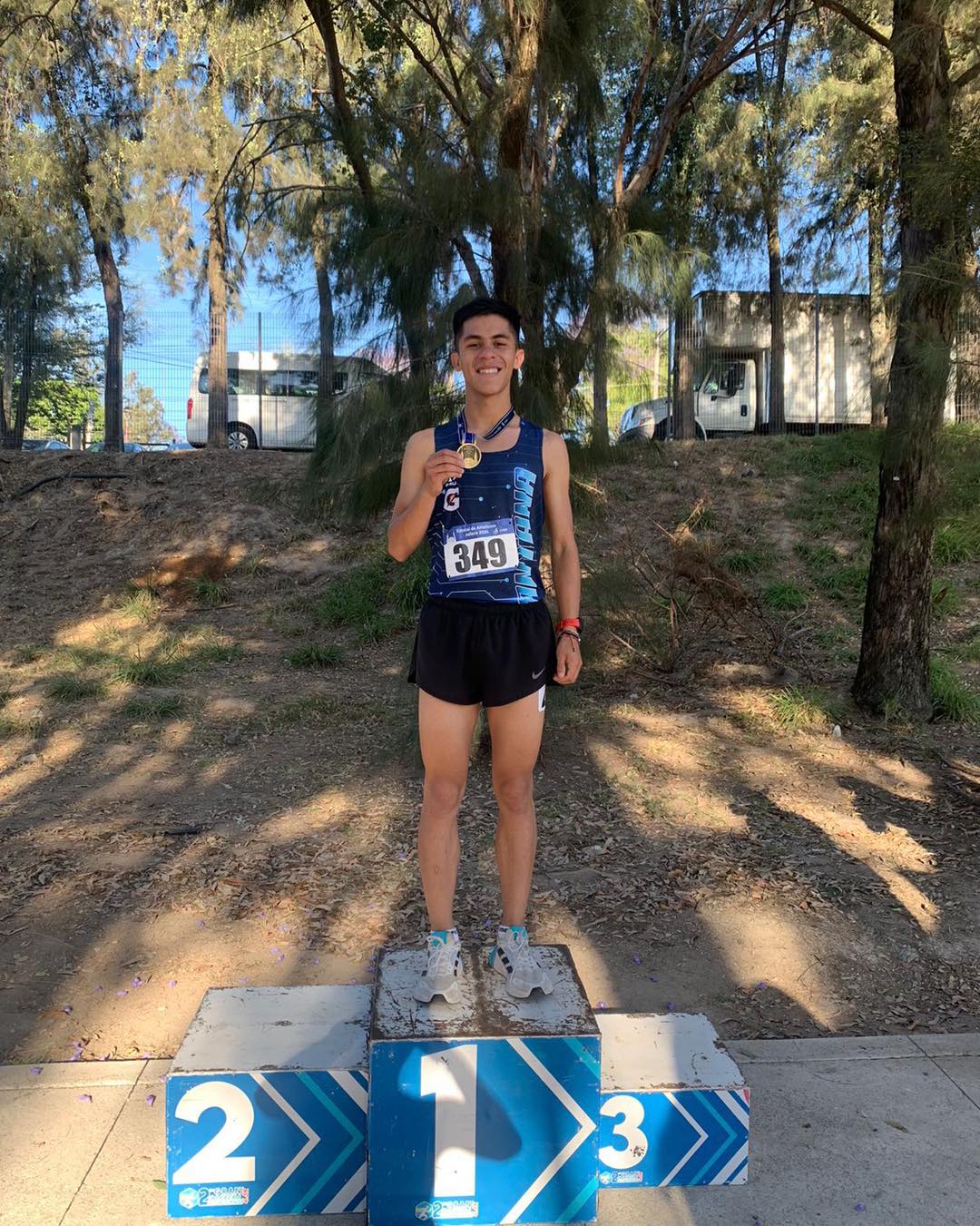 Estudiante y atleta Mario Esteban Orégel Sánchez participó en las pruebas de los 5 mil y 10 mil metros planos