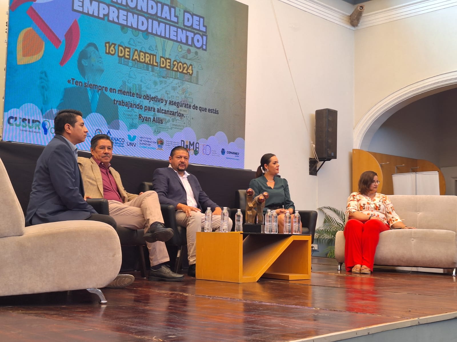 “Día Mundial del Emprendimiento”