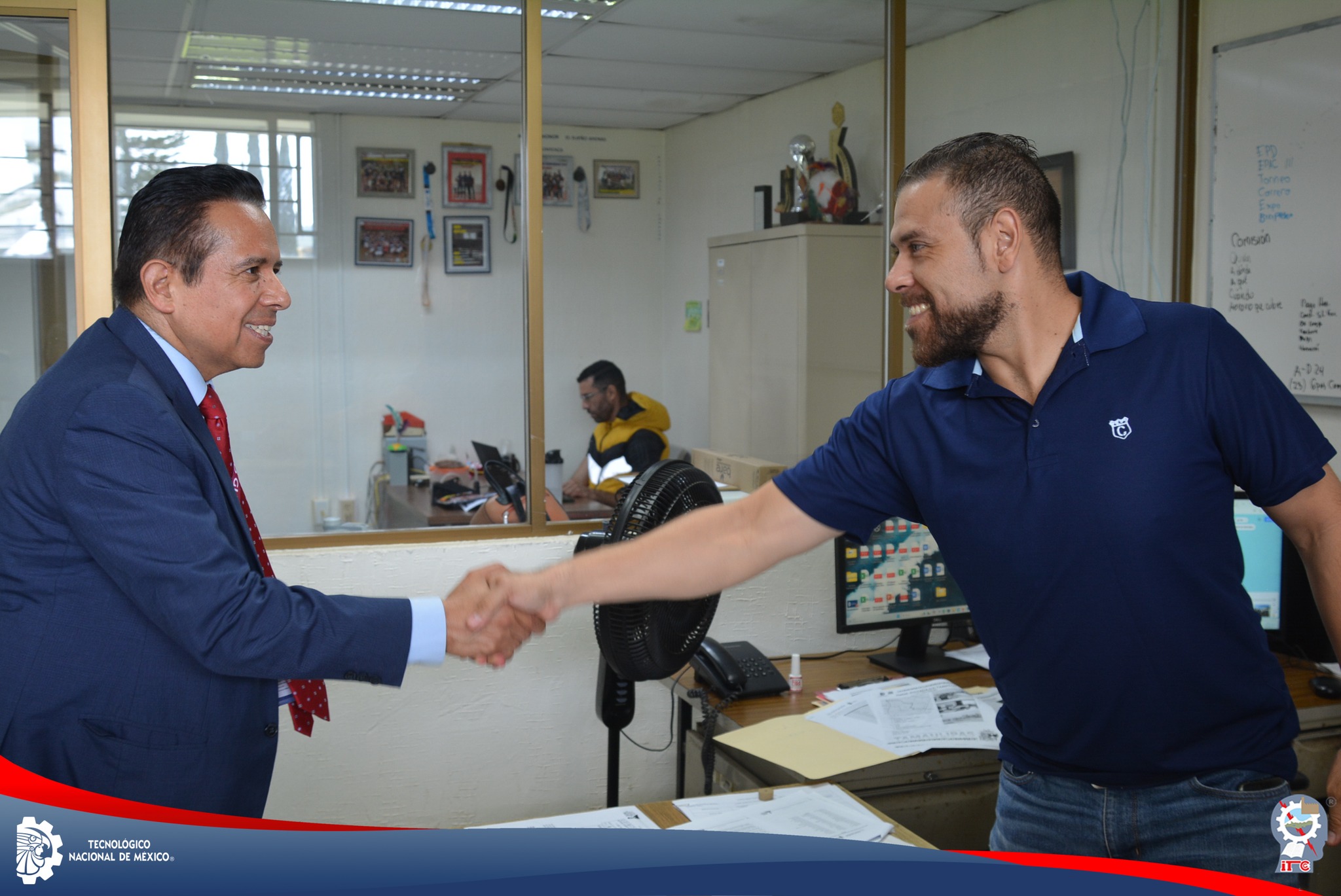 Recorrido por las instalaciones del campus
