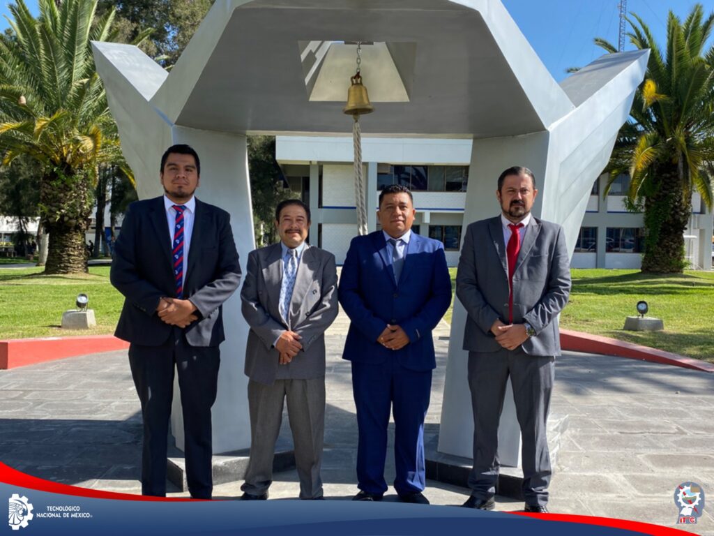 ¡Felicidades a nuestras y nuestros nuevos titulados por alcanzar este importante logro en sus vidas!