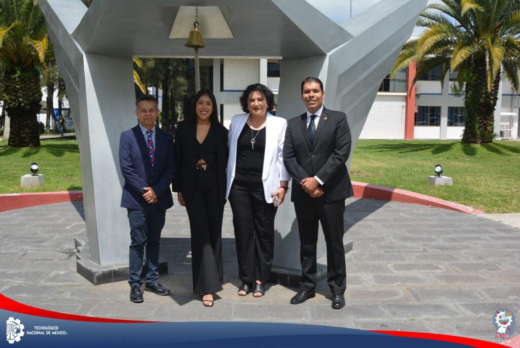 ¡Felicidades a nuestros nuevos titulados de Arquitectura!