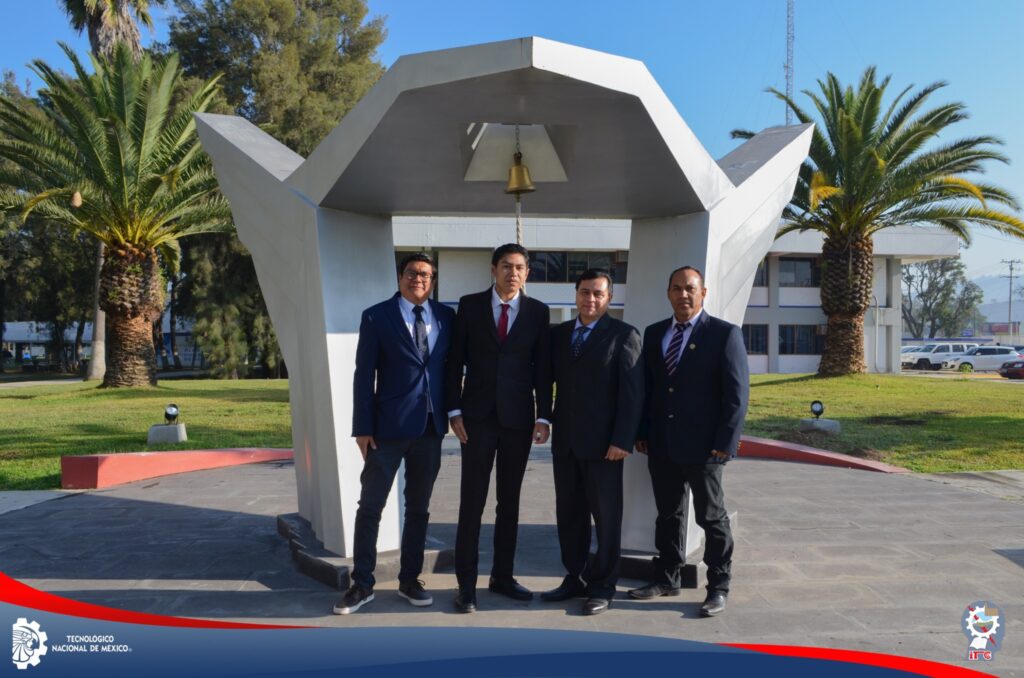 ¡Felicidades a nuestras y nuestros nuevos titulados por alcanzar este importante logro en sus vidas!