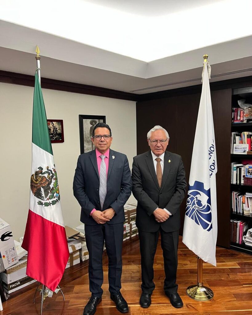 Importante reunión con el Profesor Ramón Jiménez López
