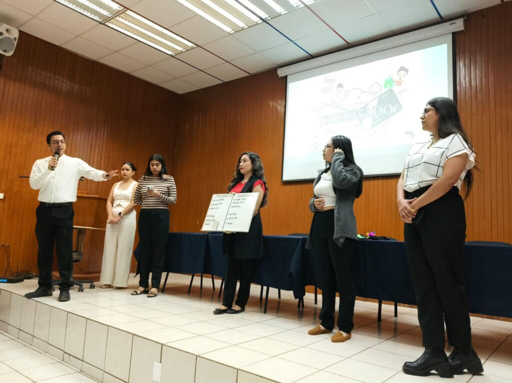 Presentación de proyectos de Ingeniería en Gestión Empresarial