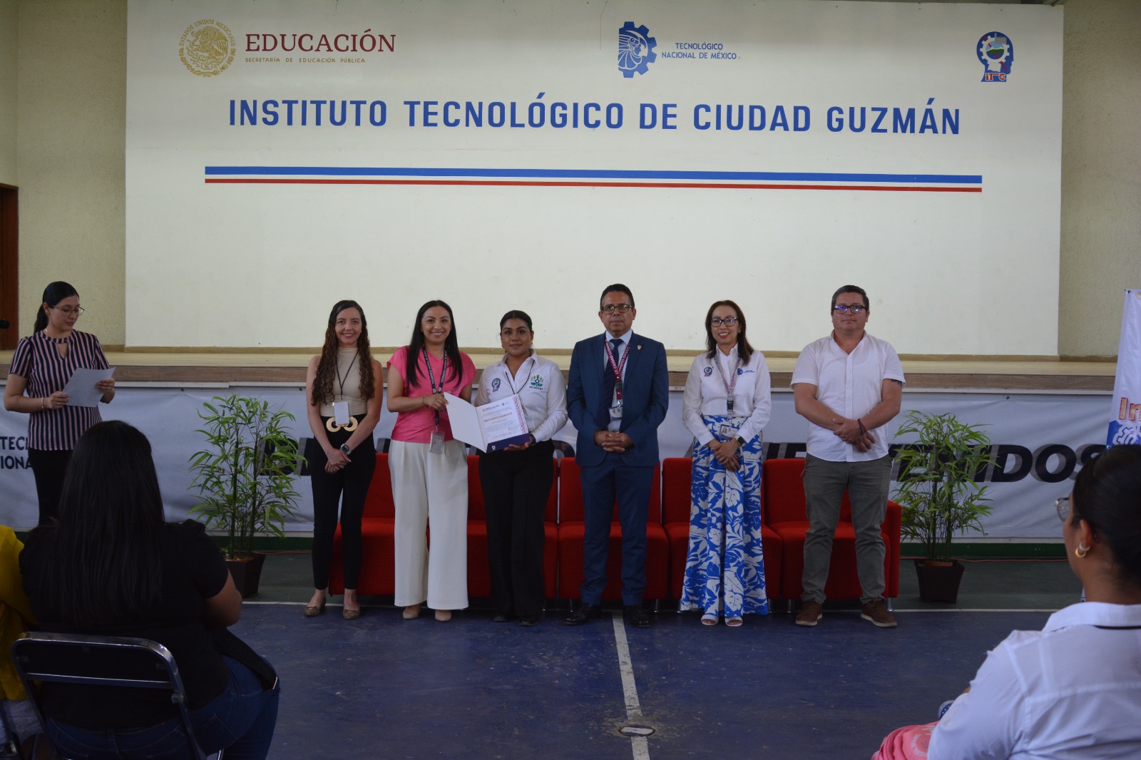 Concluye con éxito la etapa local de InnovaTecNM 2025 en el TecNM Ciudad Guzmán!  