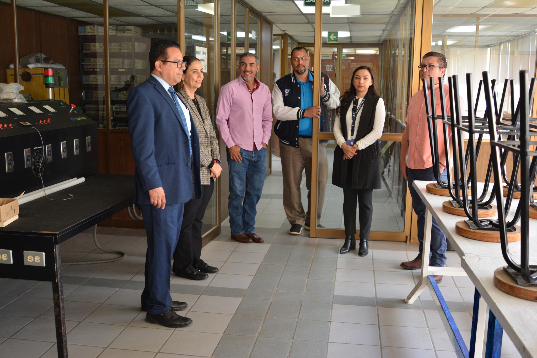 Recorrido por las instalaciones del Instituto